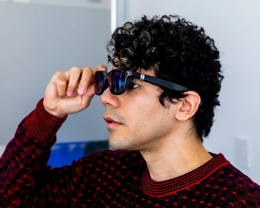 Eyes On: Viture One XR Smart Glasses Let You Game on 120 Inches From Anywhere